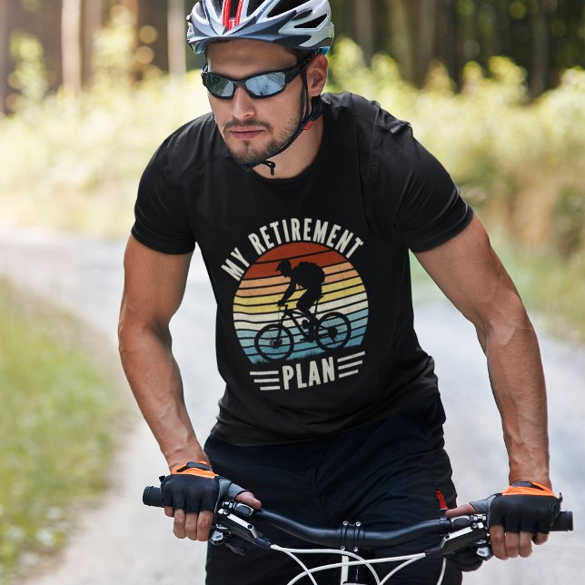 Cycling is my Retirament Plan T-Shirt (Von Creator hochgeladen)