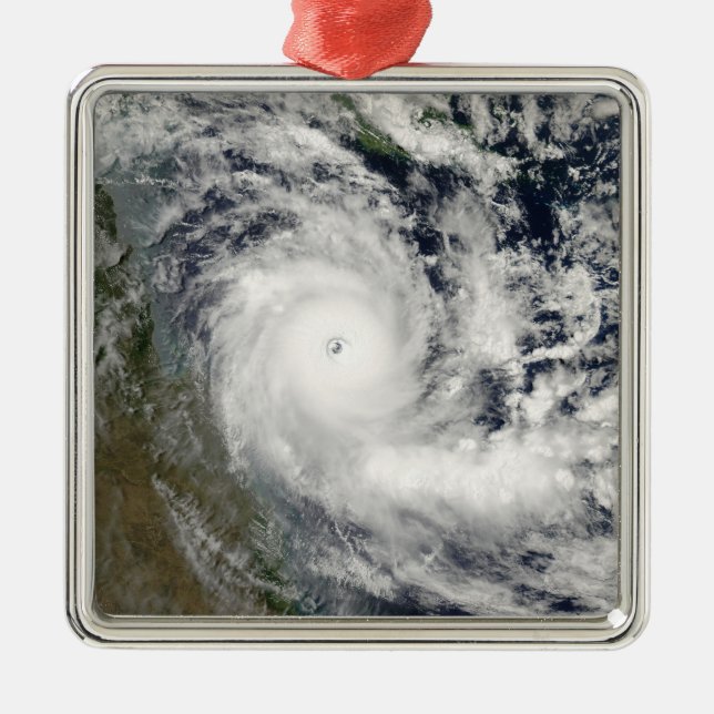 Cyclone Ingrid Ornament Aus Metall (Vorne)