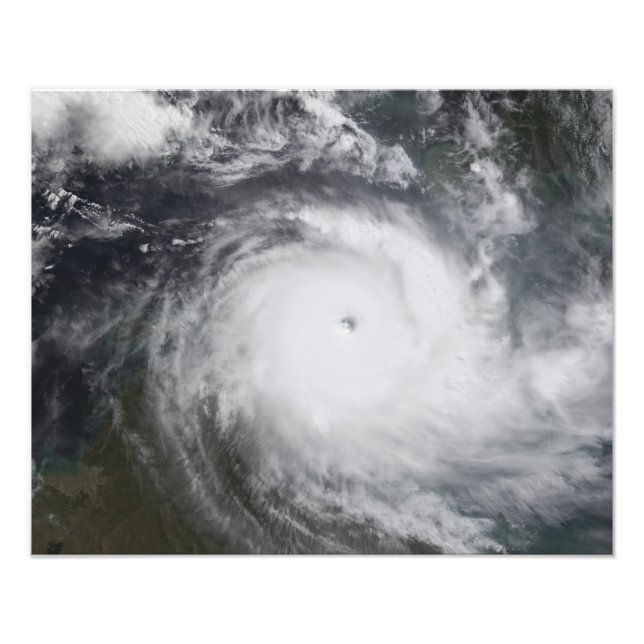 Cyclone Monica im Südpazifik Fotodruck (Vorne)