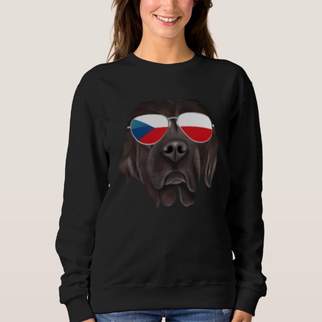 Czech Flag Newfoundland Dog Czech Republic Pocket Sweatshirt (Vorderseite)