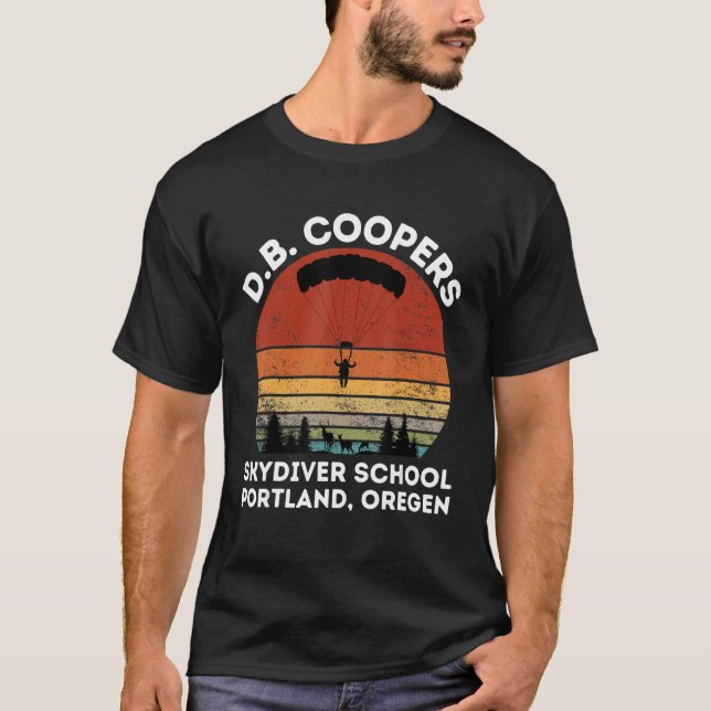D B Cooper Skydiving School Portland Oregon T-Shirt (Vorderseite)