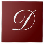 D Monogram Initial White on Maroon Fliese<br><div class="desc">Classic White Letter Monogramm auf dunkelroten Hintergrund Aufkleber Vorlage,  D.</div>