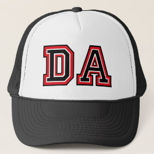 ‚DA‘-Monogramm Truckerkappe