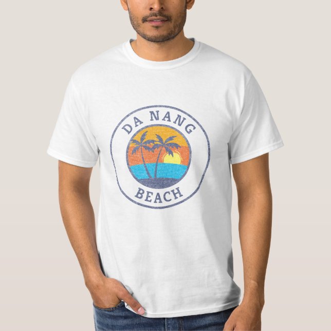 Da Nang Beach, Vietnam verblasst klassischen Stil T-Shirt (Vorderseite)