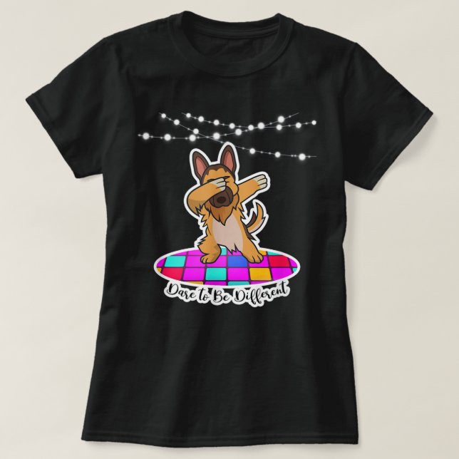 Dabbing Dare to be Different pet d T-Shirt (Design vorne)