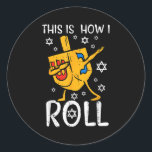 Dabbing Dreidel Hässliches Hanukkah Lustiges Chanu Runder Aufkleber<br><div class="desc">Dabbing Dreidel Hässliches Hanukkah Lustiges Chanukah Männer Frauen Kinder</div>