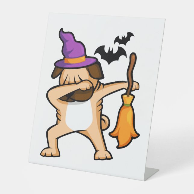 Dabbing Halloween Mops Dog Sockelschild (Vorderseite)