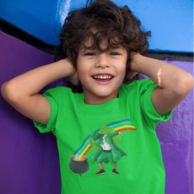 Dabbing Leprechaun Rainbow Pot of Gold T-Shirt (Von Creator hochgeladen)
