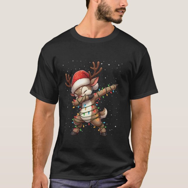 Dabbing Rentier Weihnachtslicht Weihnachtsmannmütz T-Shirt (Vorderseite)