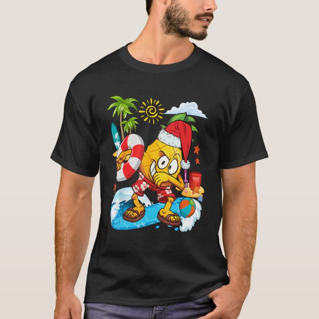 Dabbing Santa Pineapple Playing On Beach Christmas T-Shirt (Vorderseite)