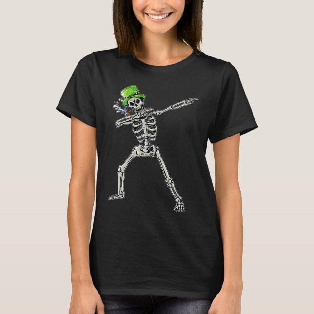 Dabbing Skeleton Wearing Green Hat  St Patrick's D T-Shirt (Vorderseite)