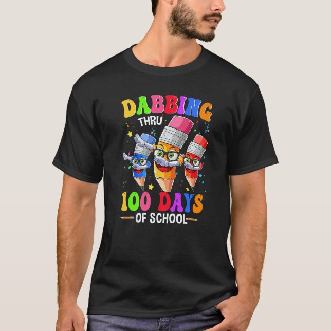 Dabbing Thru 100 Days Of School Crayon Teacher Kid T-Shirt (Vorderseite)