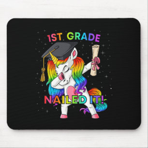 Dabbing Unicorn 1st Grade Nails It Abschluss Gir Mousepad