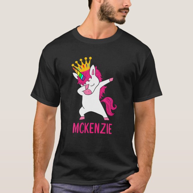 Dabbing Unicorn Queen Personalisiert MCKENZIE T-Shirt (Vorderseite)
