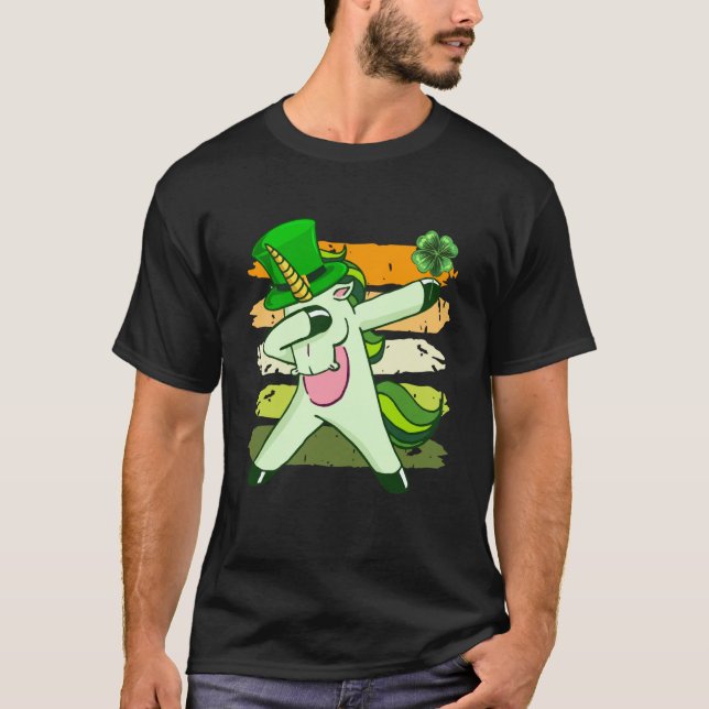 Dabbing unicorn shamrock St Patrick's Day  1 T-Shirt (Vorderseite)