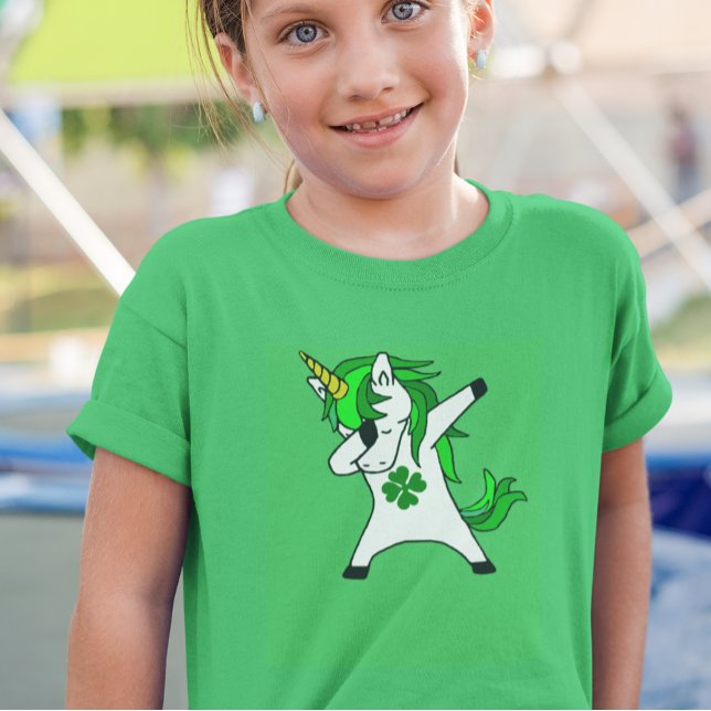 Dabbing Unicorn St. Patricks Day Green Kleeblatt T-Shirt (Von Creator hochgeladen)