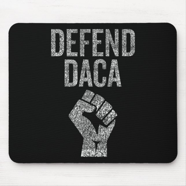 Daca mit Widerstandsfaust Grafik Distressed vertei Mousepad (Vorne)