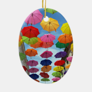 Dach der Regenschirme Keramikornament