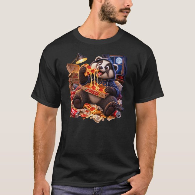 Dachsbär beim Mitternachtspizza – Süßer lustiger D T-Shirt (Vorderseite)