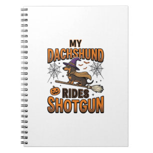 Dachshund Halloween Hexenbesen fährt Shotgun-Shirt Notizblock