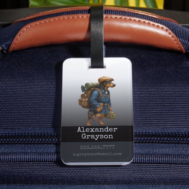Dachshund Trail Blazer Hiker Personalized  Luggage Gepäckanhänger (Rückseite Insitu 4)