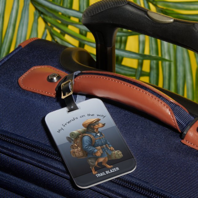 Dachshund Trail Blazer Wanderer Personalisiert  Gepäckanhänger (Vorderseite Insitu 1)
