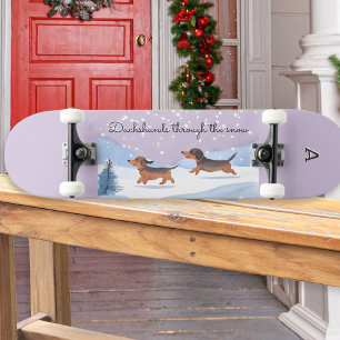 Dachshunde durch den Schnee monogrammiertes Weihna Skateboard
