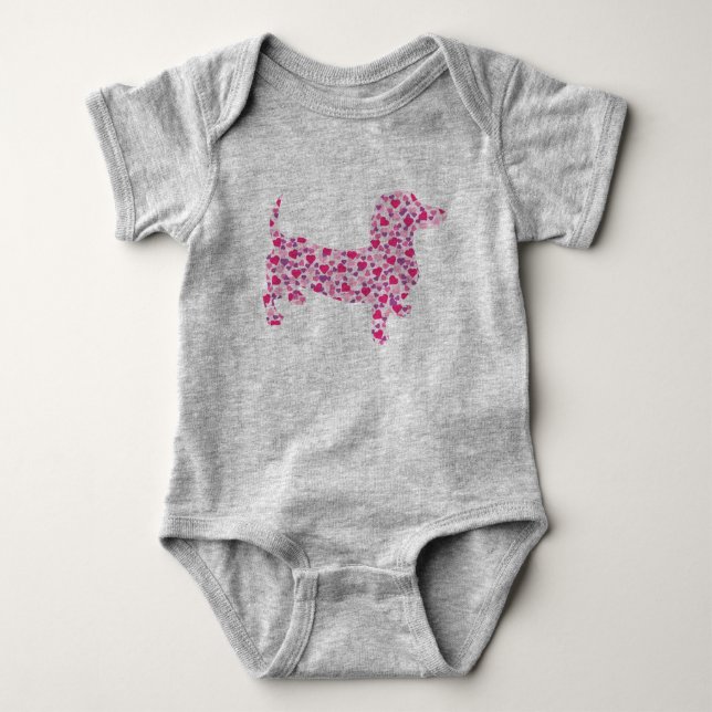 Dackel aus rosa Herzen Baby Strampler (Vorderseite)