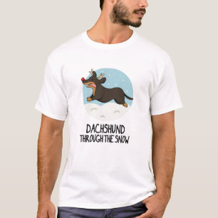 Dackel durch den sonnigen Weihnachtsabend T-Shirt