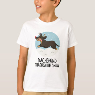 Dackel durch den sonnigen Weihnachtsabend T-Shirt