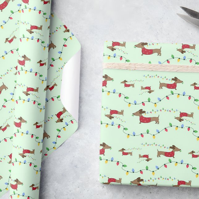 Dackel gestohlen Weihnachtsbaum Lichter Geschenkwr Geschenkpapier (Dachshund gift wrap for Christmas time - naughty  wiener dog stealing tree string lights!)