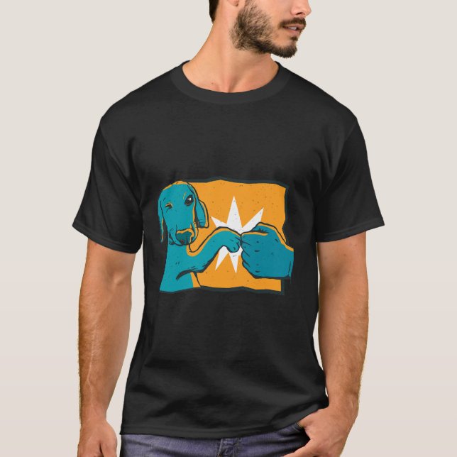 Dackel Hund Faustschlag T-Shirt (Vorderseite)