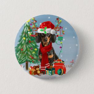 Dackel Hund im Schnee mit Weihnachtsgeschenken Button