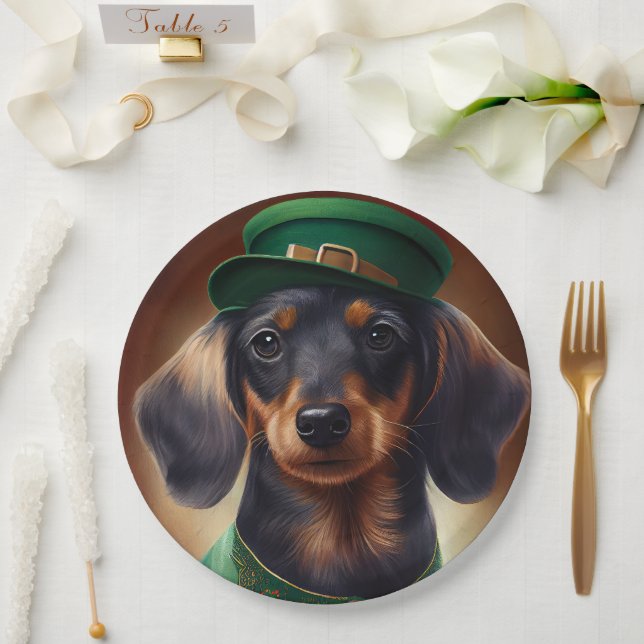 Dackel Hund in St. Patrick's Day Dress Pappteller (Hochzeit)