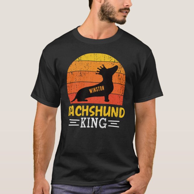 Dackel King - Vintag Sunset Crowned Dackel T-Shirt (Vorderseite)