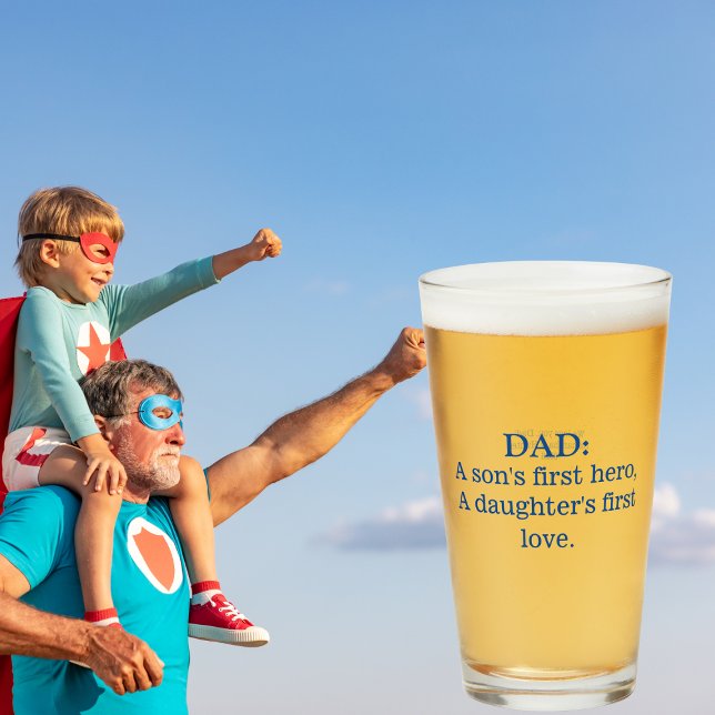 Dad A Sons First Hero A Daughters First Love Glas (Von Creator hochgeladen)