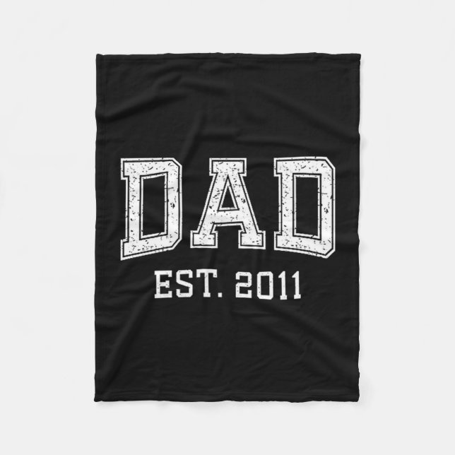 Dad Est 2011 Dad D Fathers Day Ized  Fleecedecke (Vorderseite)