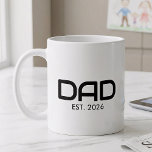 Dad Established New Dad Gift  Kaffeetasse<br><div class="desc">Dad Established New Dad - Minimal Elegant Black Bold Dad Typography - Add your custom "Est" established year date when your first child was born. Add additional years for each child.</div>