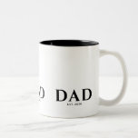 Dad Established New Dad Gift Zweifarbige Tasse<br><div class="desc">Clean Dad Established design with a bold minimalist style. Perfect for a new dad celebrating fatherhood. The simple typography creates a modern timeless design and stylish look that proudly marks the moment he became a dad.</div>