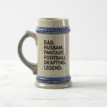 Dad Husband Fantasy Football Drafting Legend Bierglas<br><div class="desc">Rugby,  Fantasy,  Fußball,  Sport,  Gift,  Draft,  Lineup,  Funny, birthday</div>