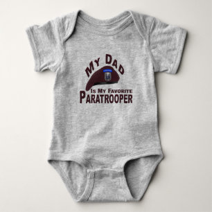 Dad ist mein Lieblingsfallschirmspringer der 82. L Baby Strampler