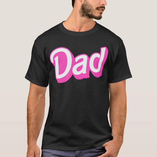 Dad Pink White Überlappende Schrift T-Shirt (Vorderseite)