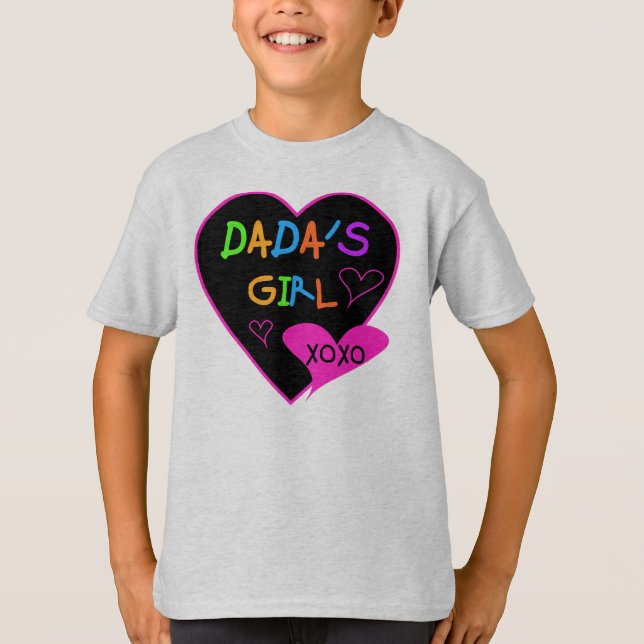 Dadas Girl T - Shirt, Tasse, Button, Magnet, Mehr T-Shirt (Vorderseite)