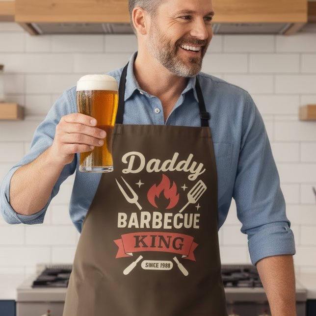 Daddy Barbecue King — Personalized BBQ Apron Schürze (Von Creator hochgeladen)