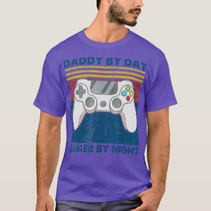 Daddy By Day Gamer By Night Funny Vater Jokes T-Shirt
