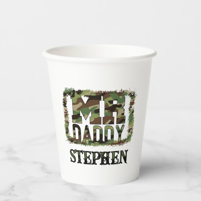 Daddy Camouflage Design mit Individuelle Name Pappbecher (Vorderseite)