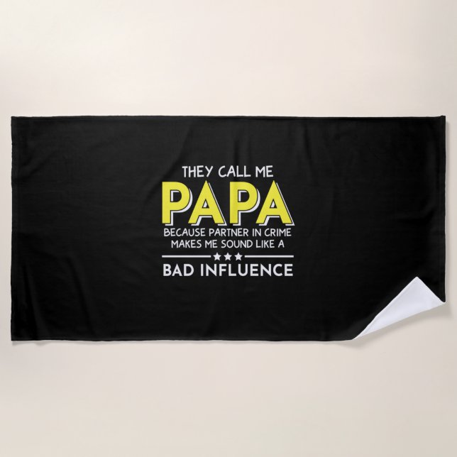 Daddy Geschenk, das sie mich Papas nennen Strandtuch (Vorderseite)