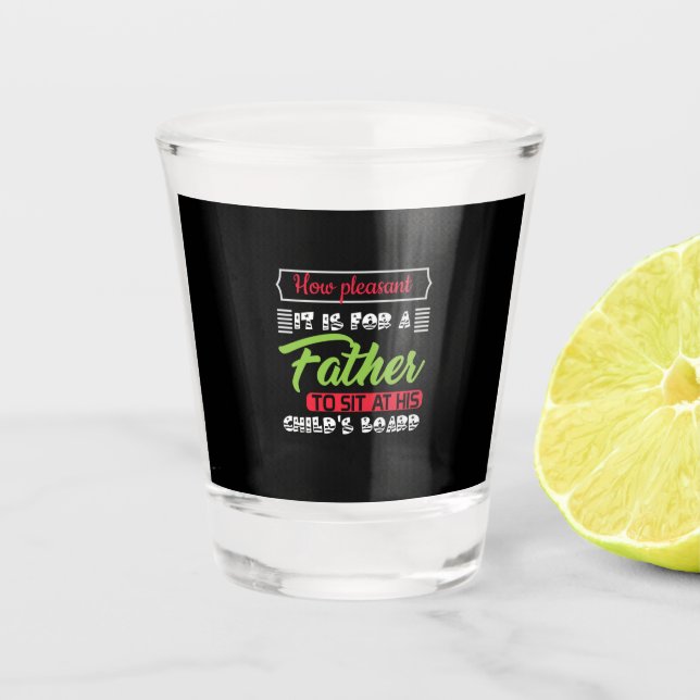 Daddy Geschenk ist es für einen Vater Schnapsglas (Vorderseite)