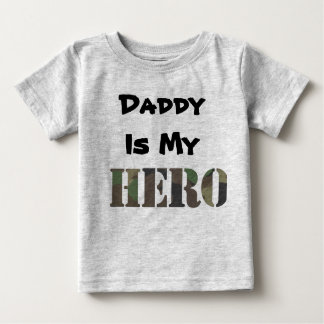 Daddy ist mein Held Baby T-shirt