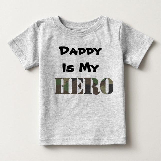 Daddy ist mein Held Baby T-shirt (Vorderseite)
